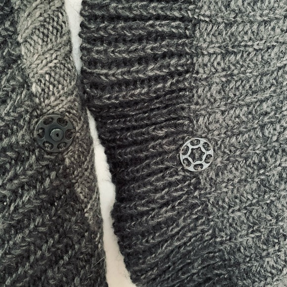 Bandolino Denim Sleeveless Cardigan w/ Ruffle - Picture 8 of 14